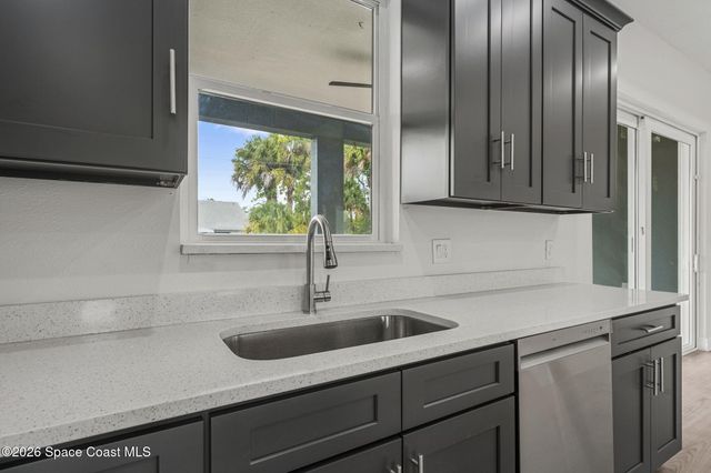 708 Daysland Avenue SW, Palm Bay, FL 32908
