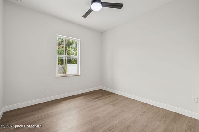 708 Daysland Avenue SW, Palm Bay, FL 32908