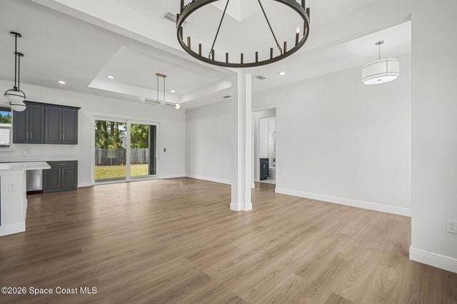 708 Daysland Avenue SW, Palm Bay, FL 32908