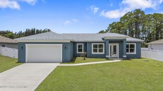 708 Daysland Avenue SW, Palm Bay, FL 32908