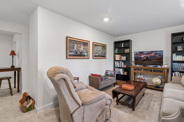 105 2nd Street SW, Delano, MN 55328