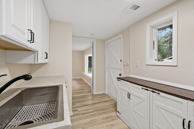 6937 Stillwater Boulevard N, Oakdale, MN 55128