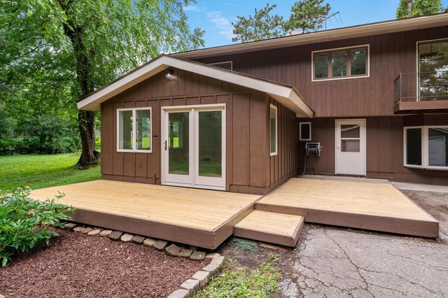 6937 Stillwater Boulevard N, Oakdale, MN 55128