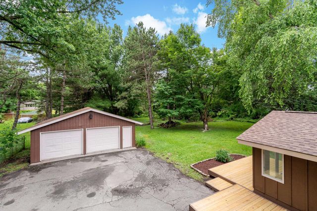 6937 Stillwater Boulevard N, Oakdale, MN 55128