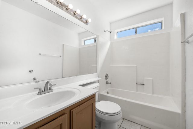 8715 W TOWNLEY Avenue, Peoria, AZ 85345