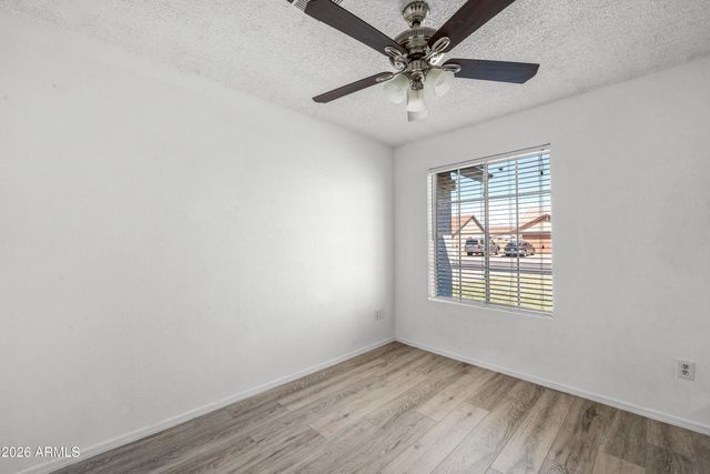 8715 W TOWNLEY Avenue, Peoria, AZ 85345