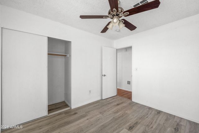 8715 W TOWNLEY Avenue, Peoria, AZ 85345