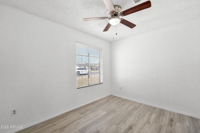 8715 W TOWNLEY Avenue, Peoria, AZ 85345