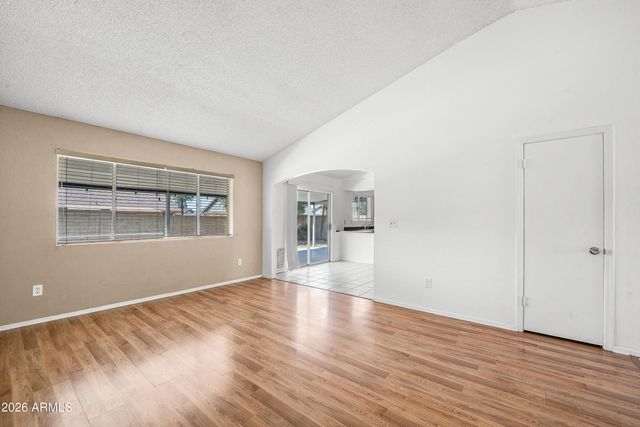 8715 W TOWNLEY Avenue, Peoria, AZ 85345