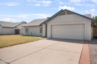 8715 W TOWNLEY Avenue, Peoria, AZ 85345