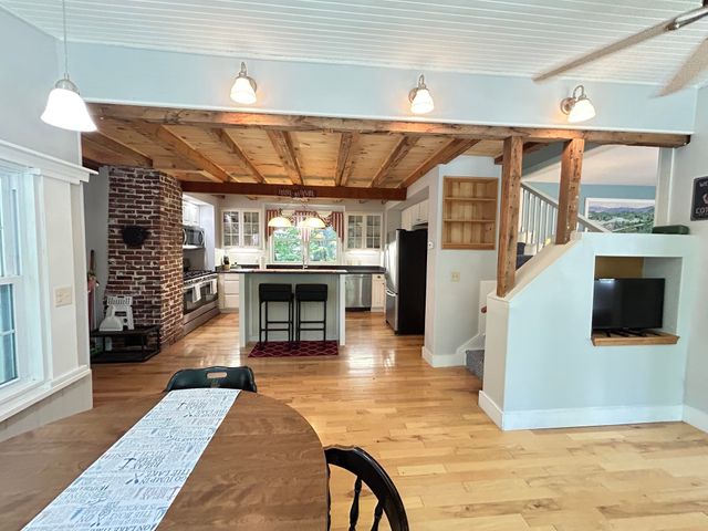 146 N Main Street, Wolfeboro, NH 03894