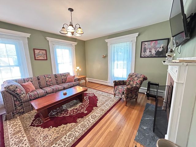 146 N Main Street, Wolfeboro, NH 03894