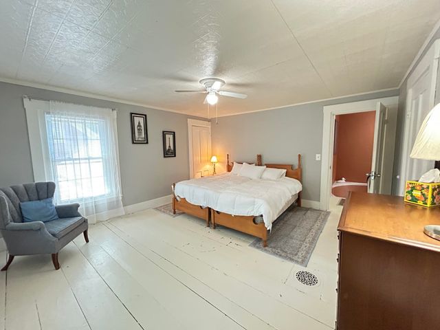 146 N Main Street, Wolfeboro, NH 03894