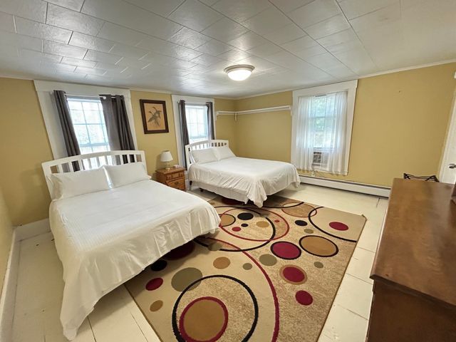 146 N Main Street, Wolfeboro, NH 03894