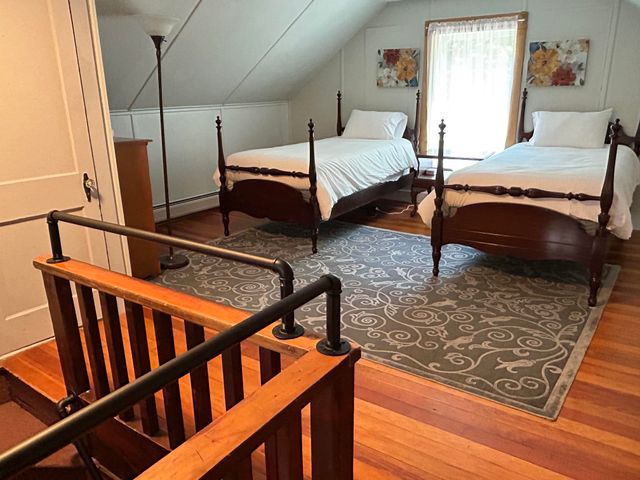 146 N Main Street, Wolfeboro, NH 03894