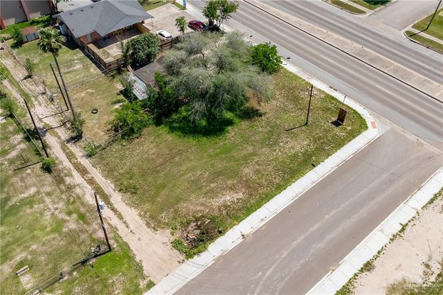 923 W Monte Cristo Road, Edinburg, TX 78541
