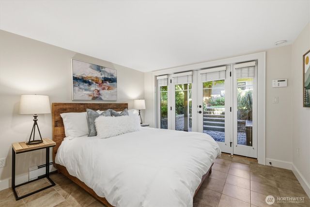 5937 37th Avenue SW, Seattle, WA 98126