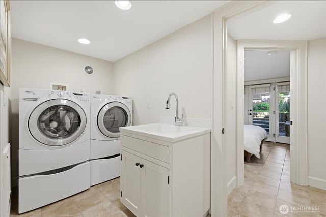 5937 37th Avenue SW, Seattle, WA 98126