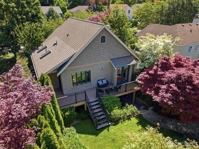 5937 37th Avenue SW, Seattle, WA 98126