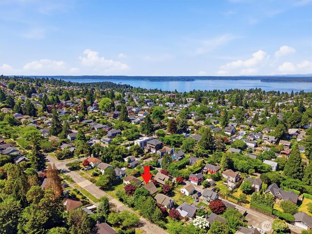 5937 37th Avenue SW, Seattle, WA 98126