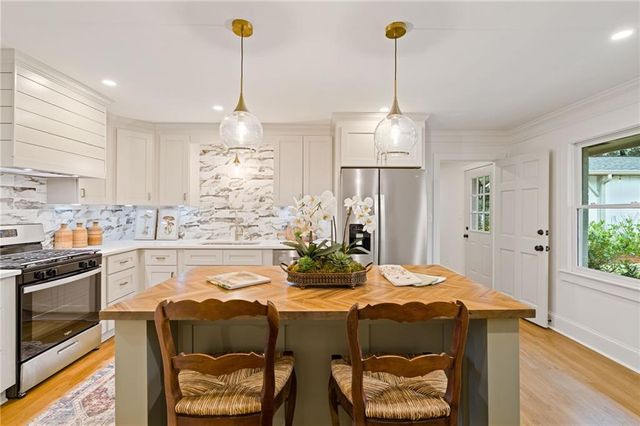 3549 Castlehill Court, Tucker, GA 30084