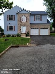 96 9TH AVENUE, Wilmington, DE 19805