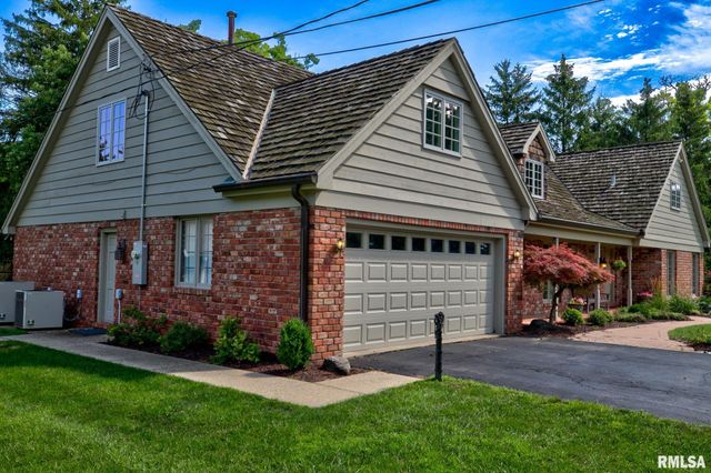 511 E HIGH POINT Place, Peoria, IL 61614