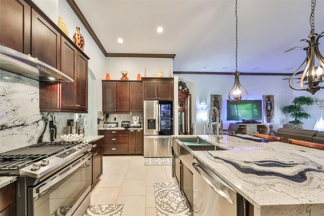 6646 PARK STRAND DRIVE, Apollo Beach, FL 33572