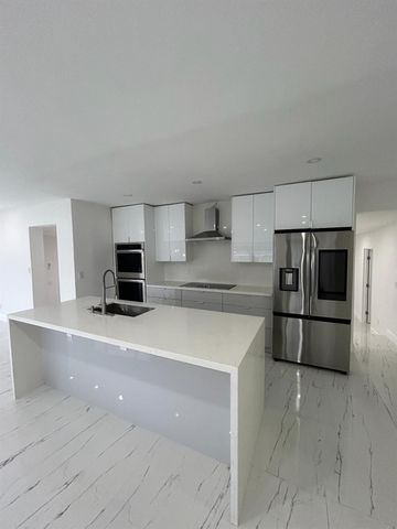 16011 NW 38th Ct, Opa Locka, FL 33054