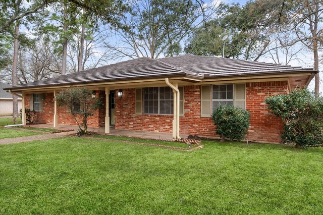 800 Imperial Lane, Corsicana, TX 75110