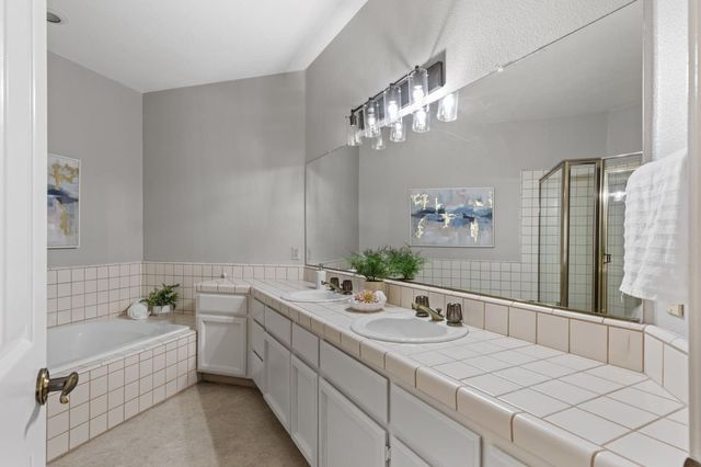 403 Hanworth Ct, Roseville, CA 95661