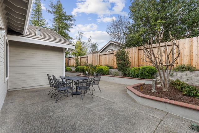 403 Hanworth Ct, Roseville, CA 95661