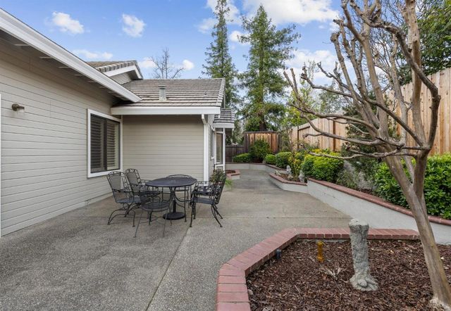 403 Hanworth Ct, Roseville, CA 95661