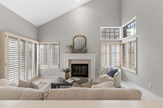 403 Hanworth Ct, Roseville, CA 95661