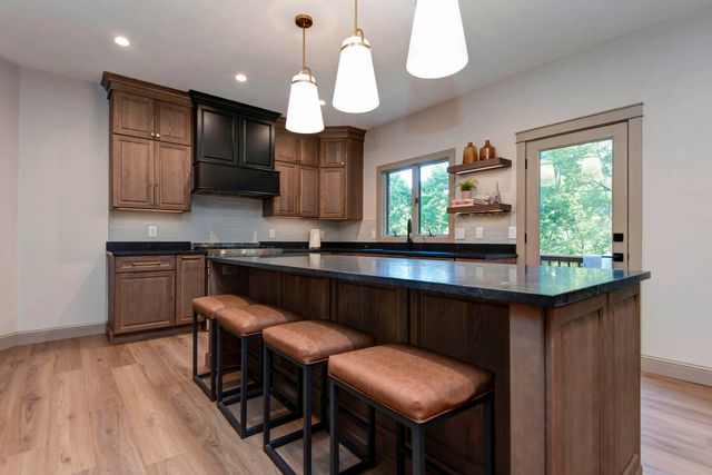 4946 S Bellhurst Avenue, Springfield, MO 65804
