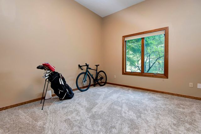 4946 S Bellhurst Avenue, Springfield, MO 65804
