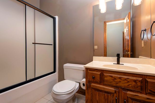 4946 S Bellhurst Avenue, Springfield, MO 65804