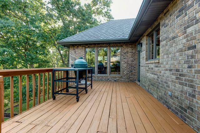 4946 S Bellhurst Avenue, Springfield, MO 65804
