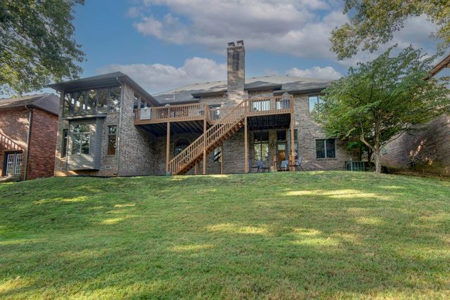 4946 S Bellhurst Avenue, Springfield, MO 65804
