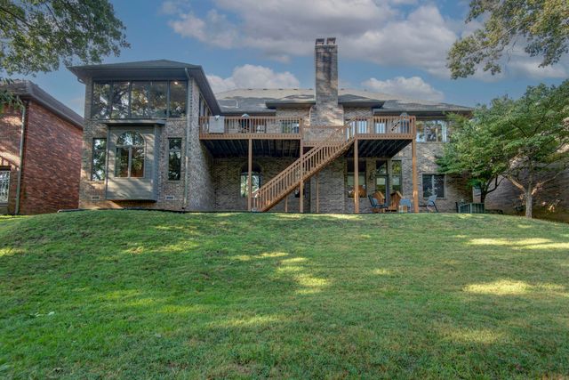 4946 S Bellhurst Avenue, Springfield, MO 65804