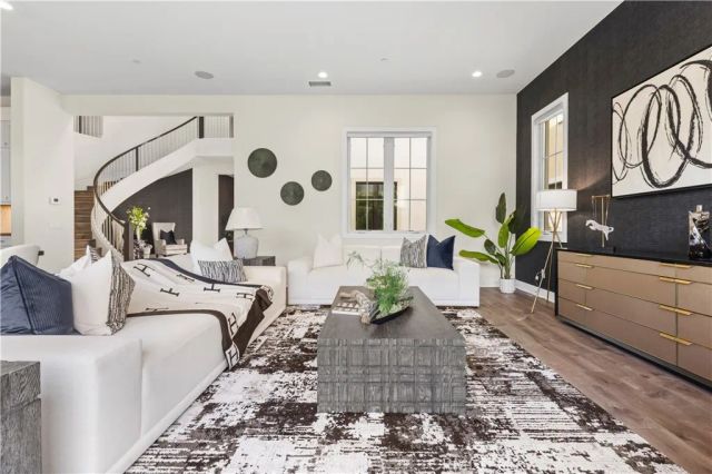 57 Pulsar, Irvine, CA 92618