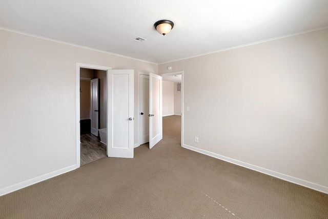 1118 Victoria Avenue, Hollister, CA 95023