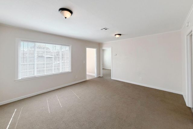 1118 Victoria Avenue, Hollister, CA 95023