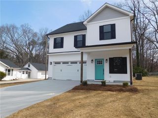 4391 Old Town Drive, Winston-salem, NC 27106