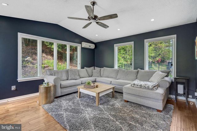 66 BLOSSOM WOOD COURT, Stafford, VA 22554