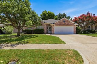 2771 Oakdale Drive, Burleson, TX 76028