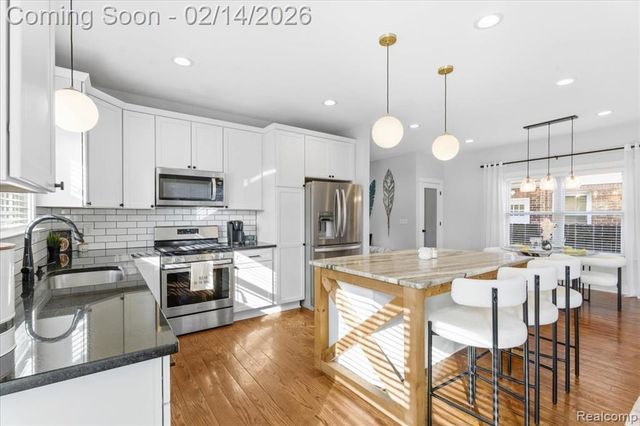 718 N Alexander Avenue, Royal Oak, MI 48067