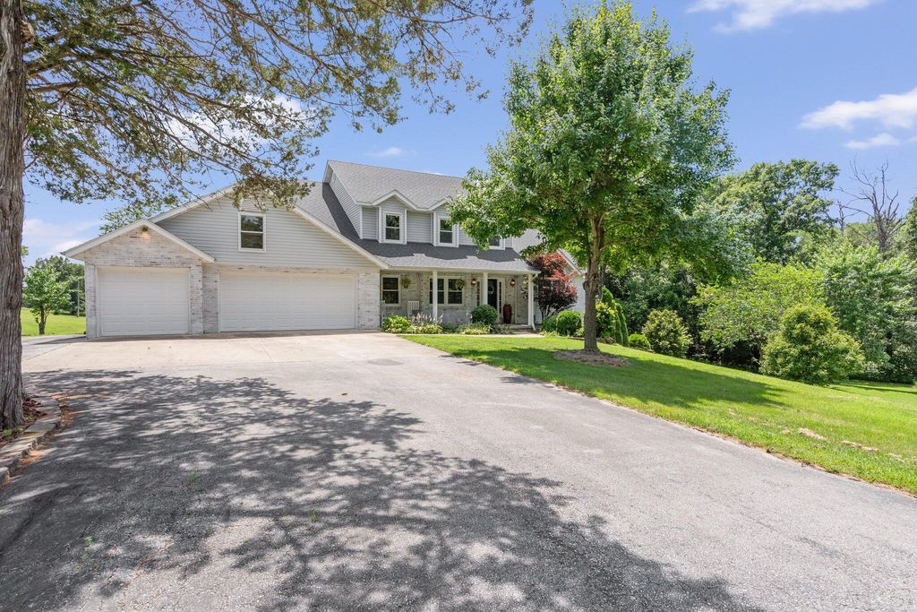 10550 E DAVID ALLEN RD, Columbia, MO 65201