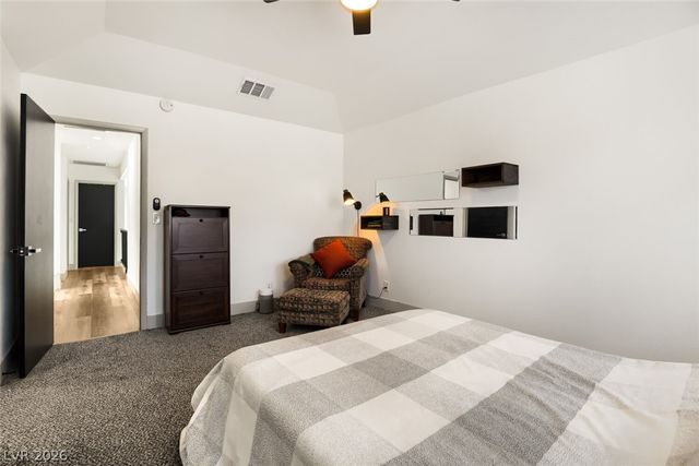 345 Warmside Drive, Las Vegas, NV 89145