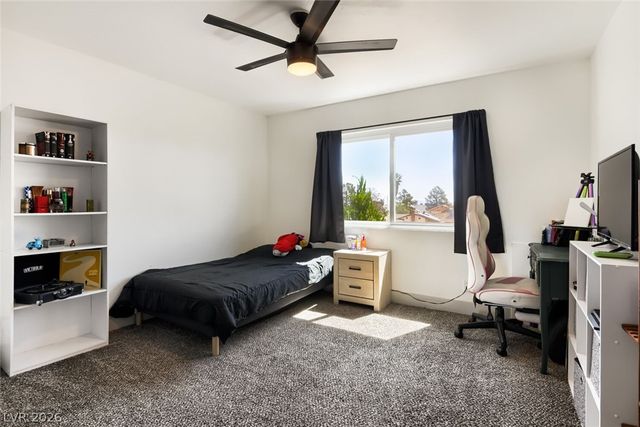 345 Warmside Drive, Las Vegas, NV 89145